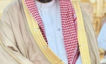 “عبدالله بن شقرون” يتقدم بأحر التعازي لرئيس مركز الجرذاوية “سلمان بن سعدون المظيبري” وإخوانه في وفاة والدته