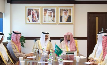 النائب العام يلتقي نظيره البحريني في المنامة