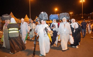 مطوفي الدول العربية تفوج نصف حجاجها يوم ١٣