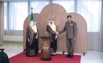 أمير الشرقية يكرم الداعمين لسباق الجري الدولي ٢٥