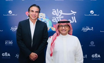 عبدالمجيد عبدالله يعيش “حن الغريب” في حفله بأبها ضمن “جولة المملكة” ويزف بشرى البومه مع روتانا .. ويزيح الستار عن مبهم
