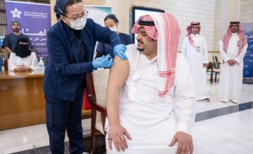 سمو نائب أمير الرياض يدشن حملة التطعيم ضد الانفلونزا الموسمية بالمنطقة