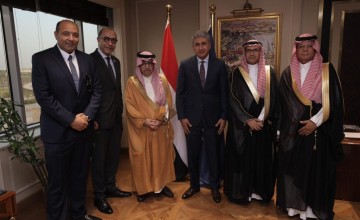 المنظمة العربية للسياحة تضع خطة للتعاون المشترك مع وزارة السياحة والآثار بجمهورية مصر العربية وتمنح معالي وزيرها  وسام السياحة العربية من الطبقة الممتازة