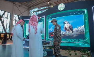 القوات الخاصة للأمن البيئي تشارك ضمن جناح وزارة الداخلية في معرض الصقور والصيد السعودي الدولي 2024 بمَلْهَم