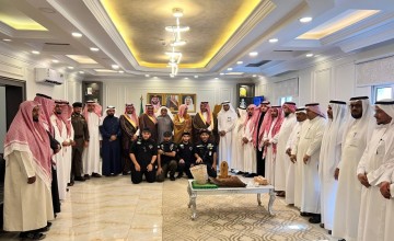 مفوض الإفتاء بمنطقة جازان أثناء استقبال محافظ الداير له ” على عاتقنا مسؤولية الوقوف كدرع منيع لحماية هذا الوطن “