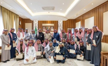 وكيل إمارة منطقة حائل المكلف يكرم اللجان التنظيمية لمهرجان حرفة ٢٠٢٥