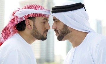 الإمارات تحظر على غير المواطنين التحدث باللهجة الإماراتية في الإعلام لحماية الهوية الثقافية