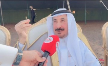 بالفيديو .. رجل الأعمال “شايم القلادي” يمازح الإعلامي غانم الويفي بقصيدة خلال حفل تكريمي لقبيلة بني رشيد في “أم العمر” جنوب حائل