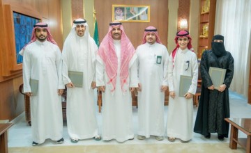 «محافظ صبيا» يكرّم اللجنة الإعلامية لمهرجان المانجو تقديرًا لجهودها في إبراز فعاليات النسخة الـ 21