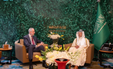 وزير الطاقة يبحث مع رئيس «COP30» التعاون المناخي ومبادرات «السعودية الخضراء»
