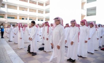 وزارة التعليم تعتمد الزي المدرسي الوطني السعودي.. مع خيار ارتداء العقال للطلاب
