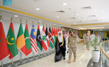 أمين رابطة العالم الإسلامي يبحث مع التحالف الإسلامي العسكري سبل مواجهة الإرهاب بالرياض