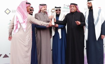 نواف الرشيدي من بينهم.. الأمير فهد بن جلوي يتوج الفائزين في أشواط الشعل والشقح بمهرجان الهجن