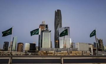 احتفاءً بـ 3 قرون من المجد.. 25 ألف علم ترفرف في سماء الرياض ومحافظاتها