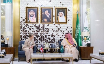 عبدالعزيز بن سعود يستقبل وزيرة الخارجية وشؤون الكومنولث والتنمية في المملكة المتحدة