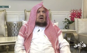 ما حكم من قال “عليَّ الحرام” ولم يفعل؟.. الشيخ عبد الله المنيع يوضح (شاهد)