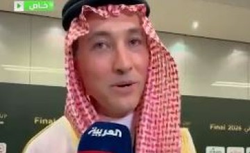 رئيس نادي الخلود يكشف أسباب ارتدائه الزي السعودي.. ويؤكد: فخور بأداء الفريق أمام الهلال (شاهد)