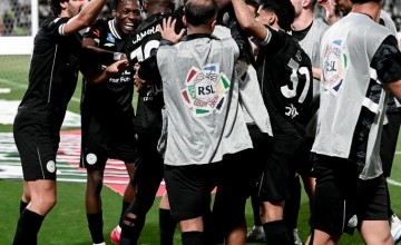 الشباب يهزم الاتحاد 3-2 ويؤجل حسم التأهل الآسيوي