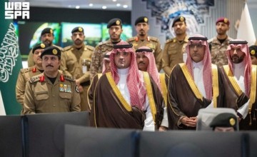وزير الداخلية يقف على جاهزية مركز القيادة والسيطرة لأمن الحج بمشعر منى