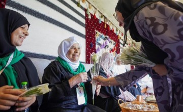 على طريق الهجرة.. “خيمة الطريق” تقدم خدمات الراحة والتوعية للحجاج