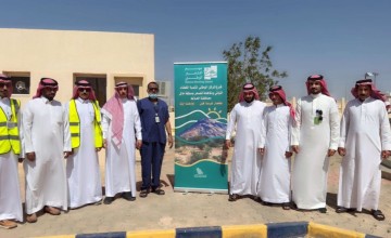 ​وسط مشاركة حكومية وأهلية.. رئيس مركز الحليفة العليا منيف بن شميلان يدشن أعمال “القرية الخضراء” (صور)