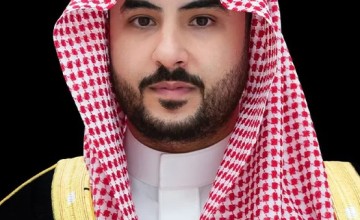 سمو وزير الدفاع يعزي رئيس الوزراء القطري في وفاة الشيخ حمد بن خليفة آل ثاني