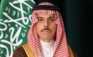 وزير الخارجية يبحث مع 4 نظراء خليجيين وعربيين تطورات المنطقة وحرية الملاحة في هرمز