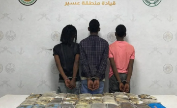 حرس الحدود يحبط تهريب 45 كيلوجرامًا من الحشيش في عسير ويقبض على 3 مخالفين