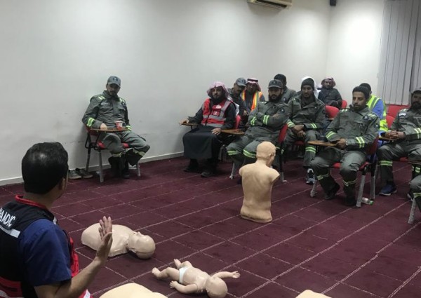 مدني القصيم ينفذ برنامجاً تدريبياً على الاسعافات الأولية