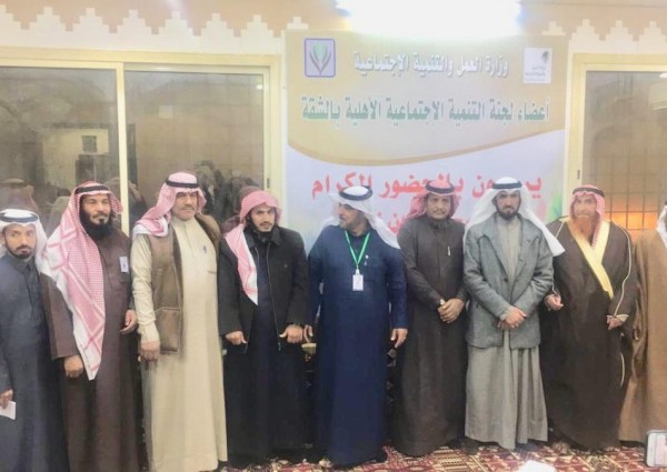 لجنة التنمية الاجتماعية الأهلية “بالشقة” تقيم أمسية شعرية وحفل تكريم لرموز المنطقة