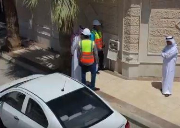 فيديو.. مواطن يشكو ارتفاع قيمة الفاتورة.. وشركة المياه تباشر منزله وتكتشف السبب