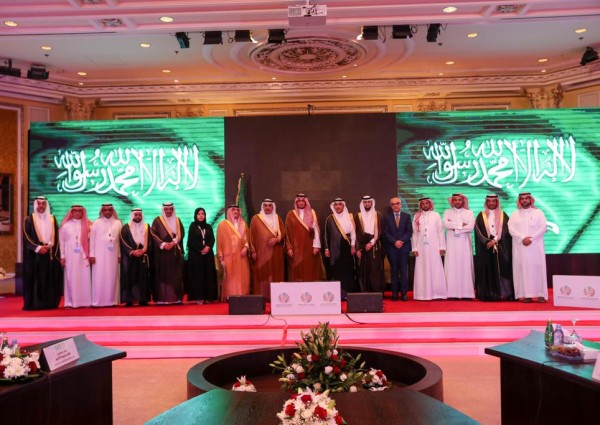 *النجمي يدشن تقنية نظارات الواقع الافتراضي VR لتطعيمات الأطفال*