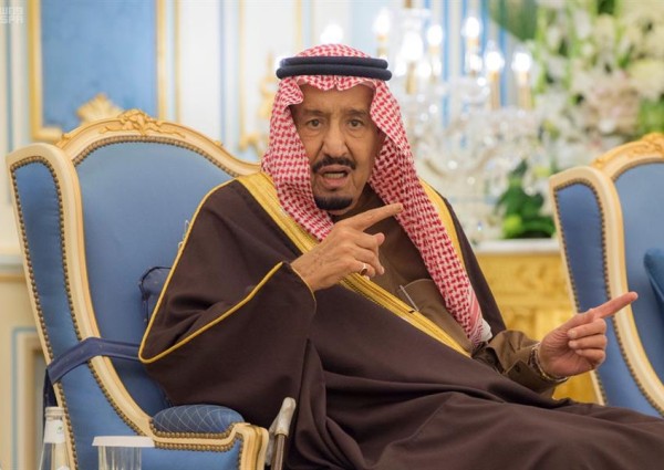 خادم الحرمين يستقبل وزير الصحة ومسؤولي الوزارة والمعنيين بالصحة من القطاعين الحكومي والخاص (صور)