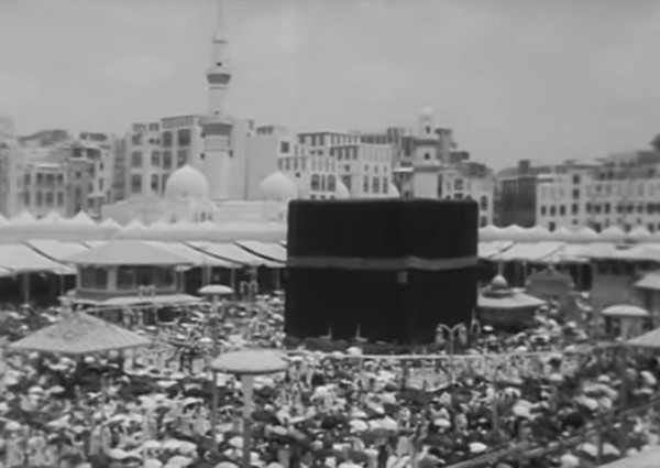 فيديو يوثق الحرم المكي والمشاعر المقدسة أثناء موسم الحج عام 1954م