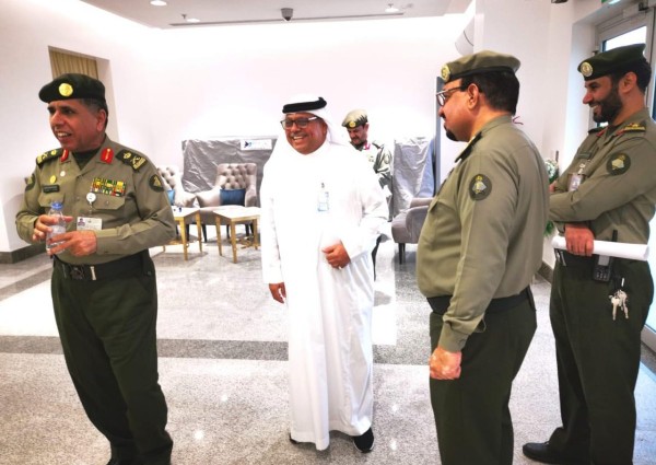 اليحى يتفقد صالات كبار الزوار بمجمع الحج والعمرة بمطار جدة