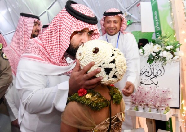 أمير جازان بالنيابة يرعى افتتاح مهرجان الفُل والنباتات العطرية الأول.