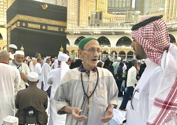 معتمر ستيني: حلمت بأن أصلي ركعتين داخل الكعبة المشرفة وتحققت بعد 90 يومًا