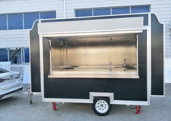 امانة المنطقة الشرقية و “جنى” يوقعان اتفاقية لإصدار اول رخصة بائع متجول للأسر المنتجة