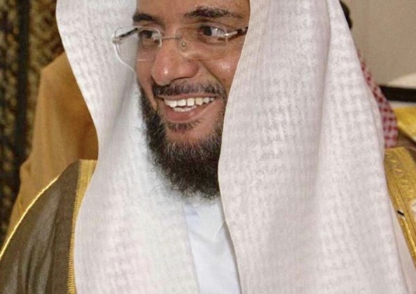 ليس أعذب من ارض الوطن