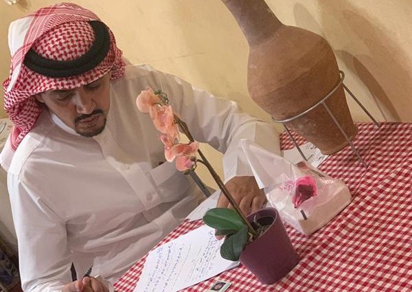 ضبط وافدة تعمل “طبيبة جلدية” وتقدم خدماتها في المنازل.. وإحالتها للنيابة العامة