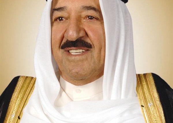 أمير الكويت يثمّن دور خادم الحرمين في توحيد الصفّ اليمني.. ويهنئه بتوقيع “اتفاق الرياض”