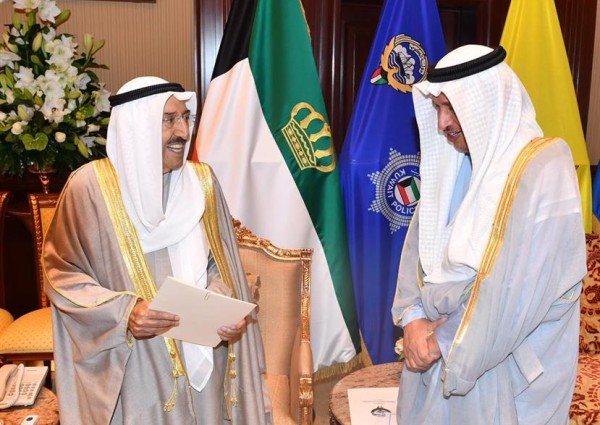 أمير الكويت يعاتب الشيخ “جابر المبارك” بعد اعتذاره عن رئاسة الحكومة: يؤسفنا أن تعتذر.. وأنت أكبر من الكرسي