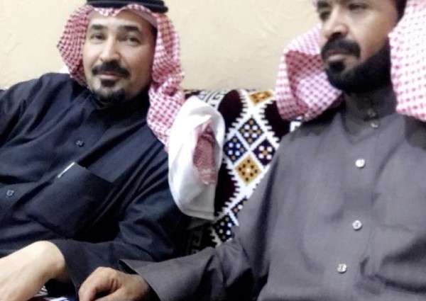 “حاتم عبس” يقيم مأدبة عشاء فاخرة لأبن ” حنيان “