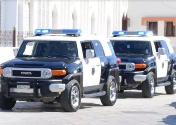 شرطة الرياض تصدر بيان بشأن مواطنين يبيعان أوراقاً قابلة للتحويل إلى دولارات .. وفيديو يوثق المضبوطات!