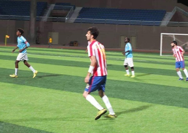 في دور الاربعة كشافون اوروبيون يقتنصون مواهب بطولة الجاليات بجدة