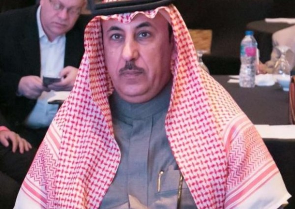 الملحق الثقافي السعودي في القاهرة يجري مكالمات هاتفية مع جميع الطلاب بمصر