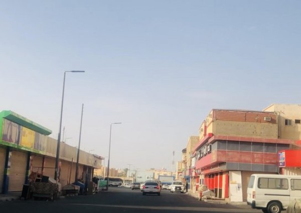 بالفيديو: محافظ “الخرمة” يوجه بإغلاق محال تجارية خالفت الاجراءات الاحترازية حتى إشعار آخر