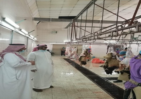 بلدية رأس تنورة تكثف جولاتها الرقابية التفتيشية لشهر رمضان المبارك