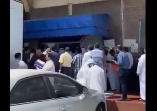 بعد تداول فيديو .. التجارة تتدخل في  أزمة”زحام محل البيض” في الدمام
