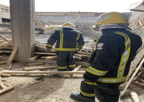 مدني البدائع يباشر حادث انهياء جزء من منبى سكني تحت الإنشاء .. وإصابة 3 عمال